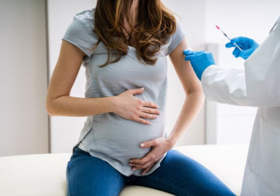 Νέα μελέτη για τα εμβόλια σε εγκύους: Τι δείχνει για τα βρέφη