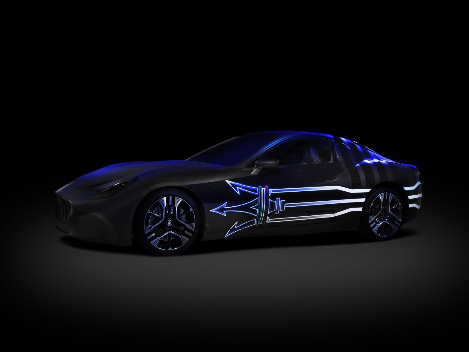 Maserati: Hλεκτροκίνηση με την ταχύτητα της αστραπής