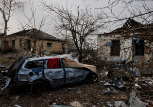 Ουκρανία: Χτυπήθηκε κονβόι δυτικά του Κιέβου – 7 νεκροί σύμφωνα με τις ουκρανικές αρχές