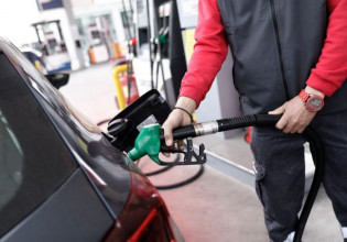 Επιδότηση στα καύσιμα: Ολα τα νέα μέτρα για την ακρίβεια – Με κάρτα καυσίμων στα βενζινάδικα