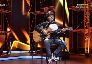 X Factor: Ο Τόλης Παπαδόπουλος «έβαλε τα γυαλιά» στον Στέλιο Ρόκκο