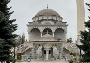 Πόλεμος στην Ουκρανία: Δεκάδες Τούρκοι εγκλωβισμένοι σε τζαμί της Μαριούπολης