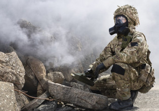 Πόλεμος στην Ουκρανία: Πού έχουν χρησιμοποιηθεί χημικά όπλα και είναι πράγματι «κόκκινη γραμμή» για τη Δύση;