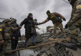 Ουκρανία: Τρεις νεκροί πολίτες στο Ιρπίν από ρωσικά πυρά, ανάμεσά τους δύο παιδιά, καταγγέλλει το Κίεβο