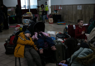 Ουκρανία: 612 πρόσφυγες έφτασαν στην Ελλάδα το τελευταίο 24ωρο