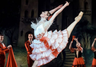 Πόλεμος στην Ουκρανία: Σοκαρισμένοι από την εισβολή οι χορευτές του «Μπαλέτου της Πόλης του Κιέβου»