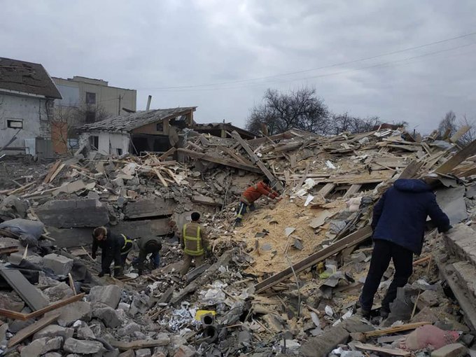 Ουκρανία: Τρεις νεκροί μετά από βομβαρδισμό κοντά στο Ζιτόμιρ – Ανάμεσά τους δύο Λευκορώσοι φορτηγατζήδες