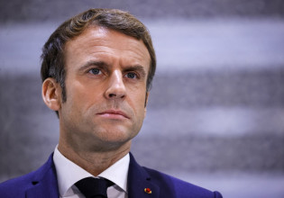 Προηγείται στις δημοσκοπήσεις ο Μακρόν, 20 μέρες πριν τις προεδρικές εκλογές στη Γαλλία