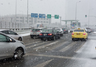 Κυκλοφοριακές ρυθμίσεις: Πώς κινούνται τα οχήματα στην Αττική λόγω της χιονόπτωσης