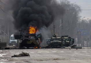 Πόλεμος στο Κίεβο: «Θα χτυπήσουμε κυβερνητικό κτήριο με όπλα υψηλής ακριβείας – Απομακρυνθείτε» προειδοποιεί η Ρωσία