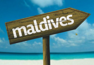 Ρώσοι μεγιστάνες μεταφέρουν τα σούπερ γιοτ τους στις Μαλδίβες