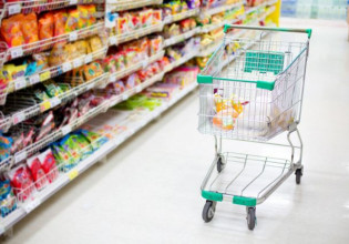 Επάρκεια σε… πανάκριβα τρόφιμα: Το κυβερνητικό σχέδιο για ελλείψεις στην αγορά – Νέος κύκλος ανατιμήσεων από Απρίλιο