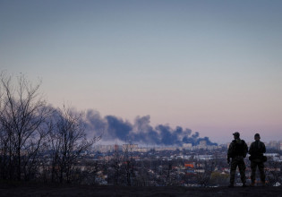 Πόλεμος στην Ουκρανία: Οι Ρώσοι ενισχύουν τις δυνάμεις τους στο Χάρκοβο – Η νέα φάση του πολέμου θα είναι αιματηρή