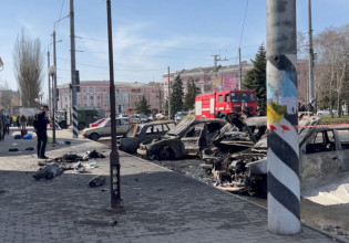Ουκρανία: Στους 57 οι νεκροί από την επίθεση στον σιδηροδρομικό σταθμό στο Κραματόρσκ