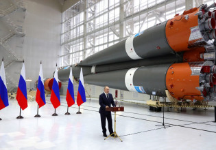 H Ρωσία θα εκτοξεύσει λευκορώσο κοσμοναύτη, σχεδιάζει πυρηνικό διαστημικό σκάφος