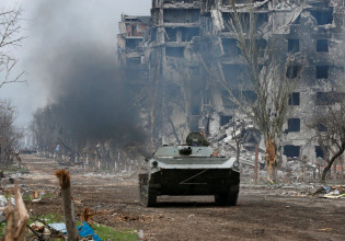 Πόλεμος στην Ουκρανία: Προ των πυλών του Ντονμπάς οι Ρώσοι