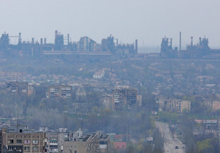 Μαριούπολη: Κατάπαυση του πυρός ανακοίνωσαν οι Ρώσοι – «Το Κίεβο να επιτρέψει στους στρατιώτες στο Azovstal να παραδοθούν»
