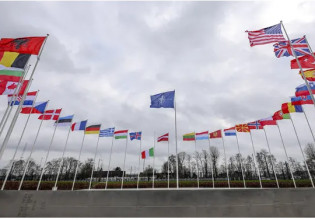 Κίνα: Το ΝΑΤΟ κάνει «άνω κάτω» Ευρώπη και Ασία