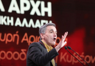 Συνέδριο ΣΥΡΙΖΑ: Εκνευρισμός για την παρέμβαση Τσακαλώτου – Πέρασε η πρόταση Τσίπρα