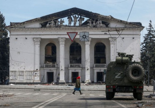Ουκρανία: Οι Βρετανοί προειδοποιούν για χρήση όπλων φωσφόρου στη Μαριούπολη