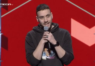 X Factor: «Τρελάθηκε» ο Χρήστος Μάστορας με το t-shirt του Γιάννη Παπαπέτρου