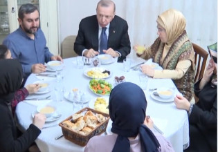 Ερντογάν… το παιδί του λαού: Δείπνησε με φτωχή οικογένεια της Κωνσταντινούπολης