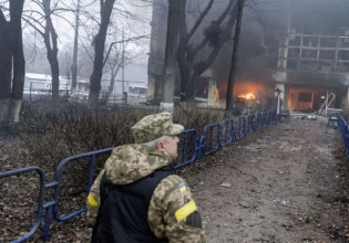 Ουκρανία: Πυραυλική επίθεση προκάλεσε ζημιές σε υποδομή στο Μπρόβαρι, κοντά στο Κίεβο