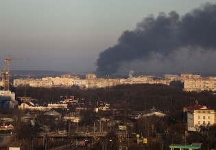 Ουκρανία: Τουλάχιστον έξι νεκροί και οκτώ τραυματίες στη Λβιβ μετά τις επιθέσεις – Αλλάζει η κατάσταση στην πόλη