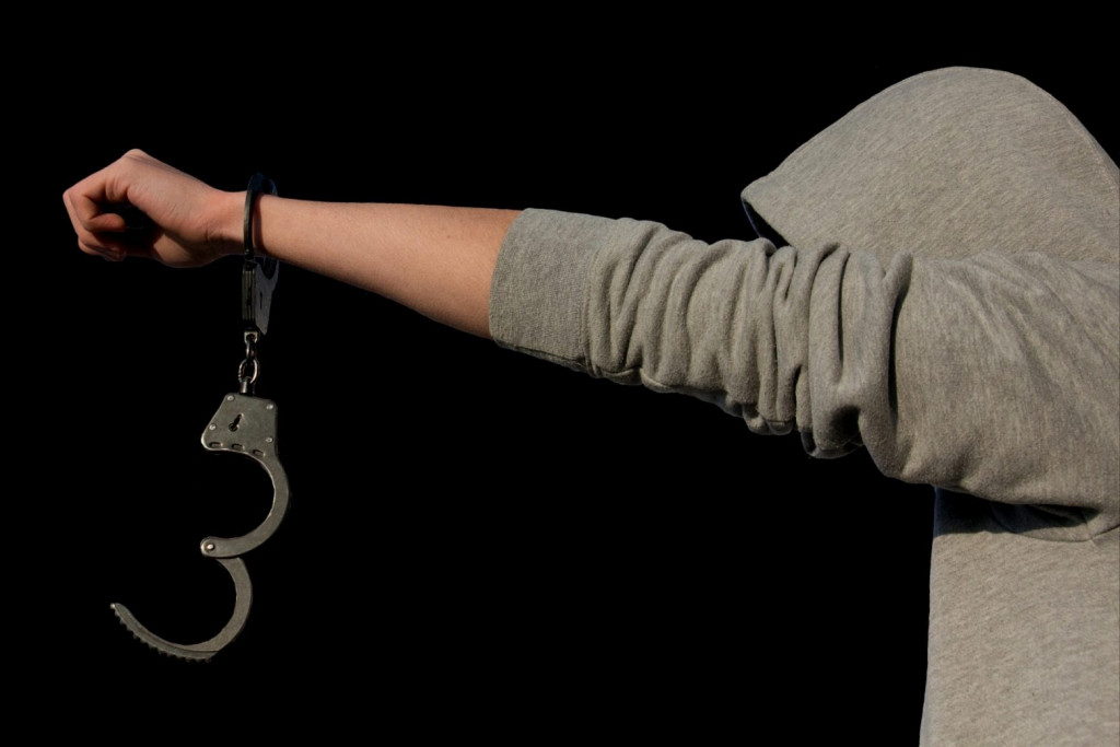Ezra Miller: Συνελήφθη ξανά για βιαιοπραγία – Τραυμάτισε γυναίκα στο κεφάλι