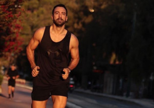 Σάκης Τανιμανίδης: Το έριξε στην γυμναστική για να «ορμήξει» χωρίς τύψεις στο πασχαλινό τραπέζι