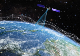 Amazon: Απάντηση στο Starlink του Έλον Μασκ με 83 εκτοξεύσεις δορυφόρων