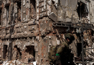 Ουκρανία: «Προφανή εγκλήματα πολέμου» από τα ρωσικά στρατεύματα τεκμηριώνει το Παρατηρητήριο Ανθρωπίνων Δικαιωμάτων