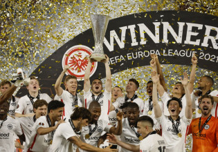 Η Άιντραχτ Φρανκφούρτης κατέκτησε το Europa League
