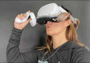 Metaverse: Συσκευή «απτικής τεχνολογίας» προσομοιώνει καυτά φιλιά με άβαταρ