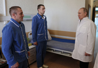 Πούτιν: Επισκέφθηκε τραυματίες στρατιώτες στη Μόσχα – Μαζί του και ο Σοϊγκού