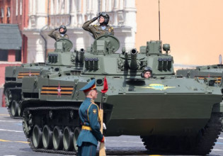 Πόλεμος στην Ουκρανία: Τι (δεν) είπε ο Πούτιν στην Κόκκινη Πλατεία