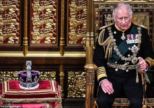 Πρίγκιπας Κάρολος: Εκφώνησε ομιλία αντί της βασίλισσας Ελισάβετ στο βρετανικό κοινοβούλιο