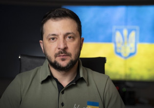 Ουκρανία: «Η Ρωσία χρησιμοποιεί άπειρους φαντάρους που ρίχνονται στη μάχη σαν τροφή για τα κανόνια», λέει ο Ζελένσκι