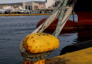 Πειραιάς: Ποινή ενός έτους με τριετή αναστολή στη μητέρα της 5χρονης που έπεσε στο λιμάνι