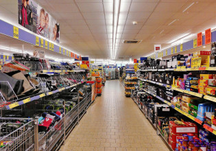 NielsenΙQ: Μειώθηκε ο τζίρος της αγοράς τροφίμων το Πάσχα – Γυρίζουν στην… προβατίνα οι καταναλωτές