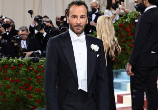 Met Gala: «Καρφώνει» τη διοργάνωση ο Τομ Φορντ – «Έχει μετατραπεί σε πάρτι μεταμφιεσμένων»