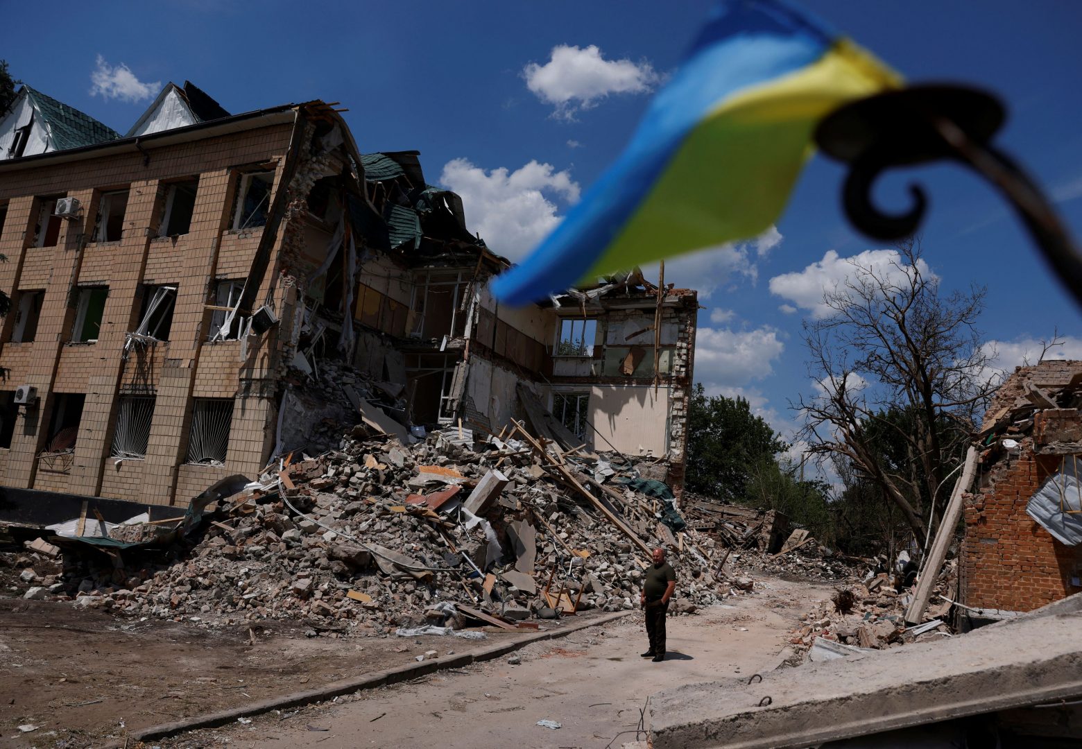 Ουκρανία: Σημαντικές απώλειες για τον ουκρανικό στρατό - «Έως 100 νεκροί και 500 τραυματίες καθημερινά», λέει ο υπουργός Άμυνας