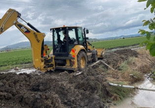 Κοζάνη: «Βυθίστηκαν» εκατοντάδες στρέμματα καλλιεργειών στο Μαυροδέντρι