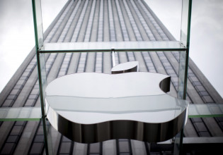 Apple: Γραμμές παραγωγής μεταφέρονται εκτός Κίνας λόγω lockdowns