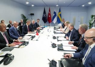 ΗΠΑ: Ο πρόεδρος Μπάιντεν έπαιξε παρασκηνιακό ρόλο στις διαπραγματεύσεις των Σουηδίας-Φινλανδίας με την Τουρκία
