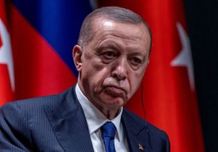 Τουρκία: «Επίθεση σε Ερντογάν από πρώην αντιπρόεδρό του – «O βασιλιάς είναι γυμνός»