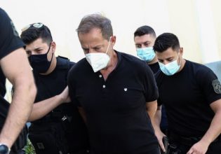 Λιγνάδης: Ολοκληρώθηκε η απολογία του – «Νόμιζα ότι το ένταλμα ήταν τρολιά»