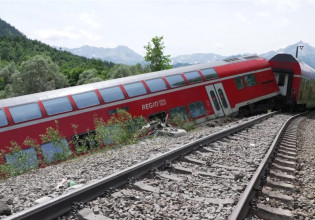 Γερμανία: Εκτροχιάστηκε τρένο στη Βαυαρία – Τρεις νεκροί και πολλοί τραυματίες