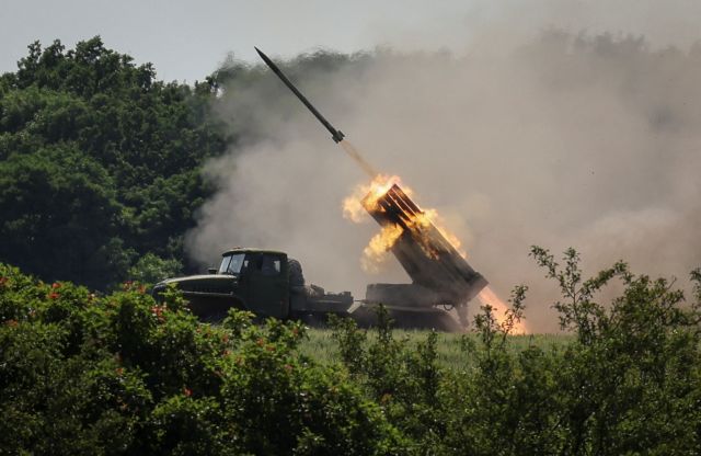 Ρωσία: Το υπουργείο Άμυνας ανακοίνωσε ότι κατέστρεψε αποθήκη όπλων που έδωσαν χώρες μέλη του ΝΑΤΟ στην Ουκρανία