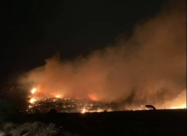 Ασπρόπυργος: Πυρκαγιά σε χαμηλή βλάστηση στο Υψωμα Γκίκα – Δεν απειλεί κατοικημένη περιοχή